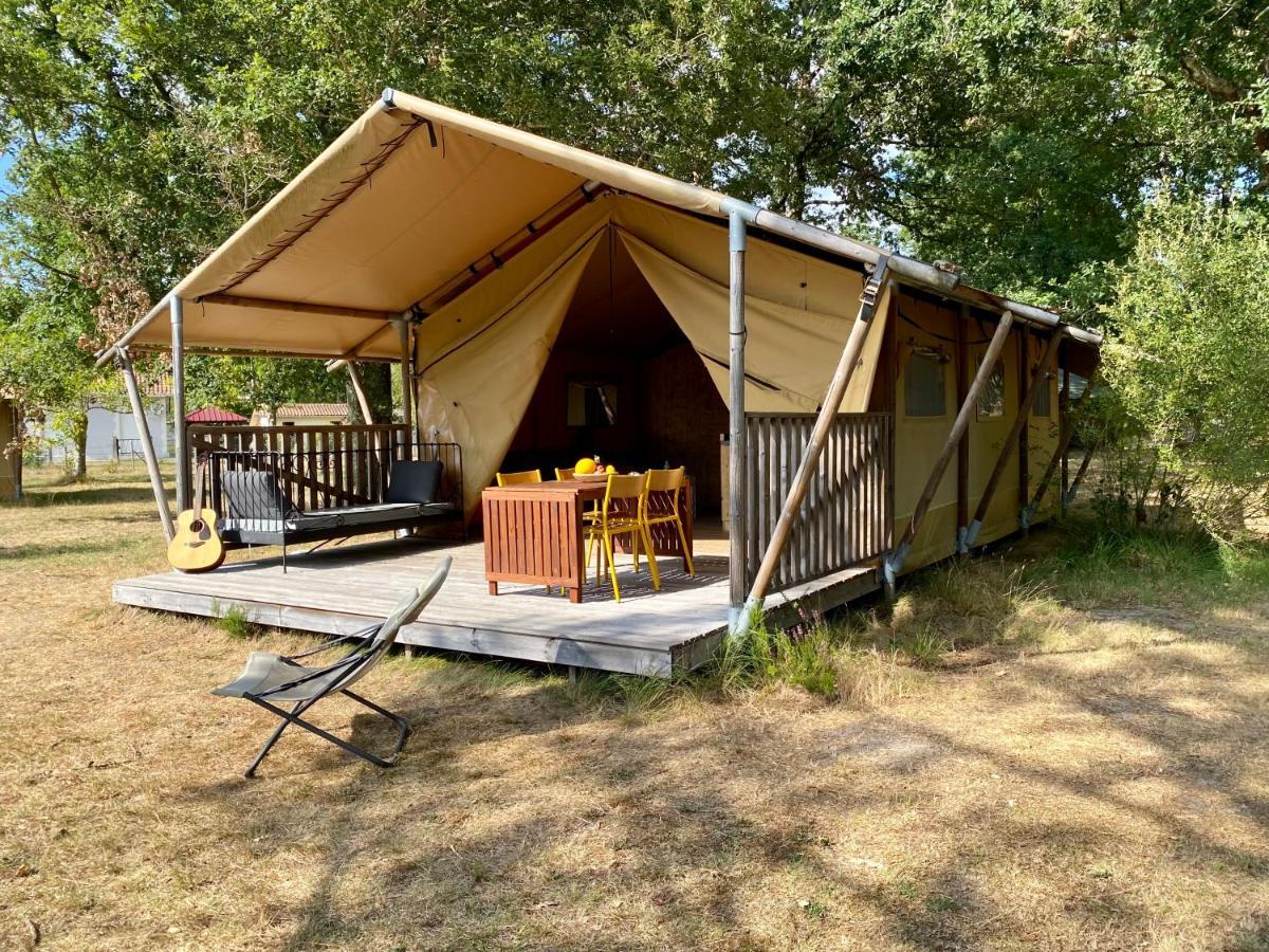 Camping la Kahute, tente lodge au coeur de la forêt Carcans Exterior foto