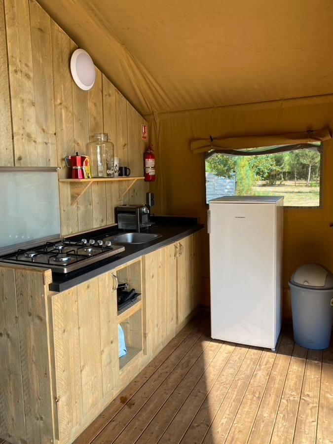 Camping la Kahute, tente lodge au coeur de la forêt Carcans Exterior foto